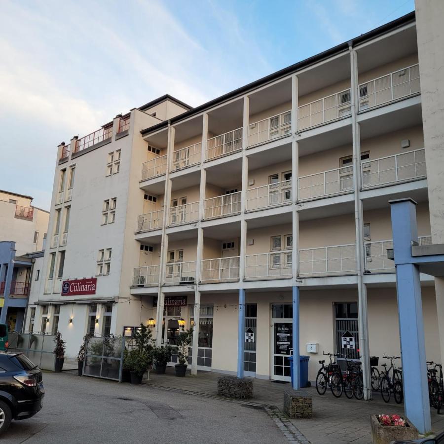 Ludwigsturm Appartement In Straubing Eksteriør billede